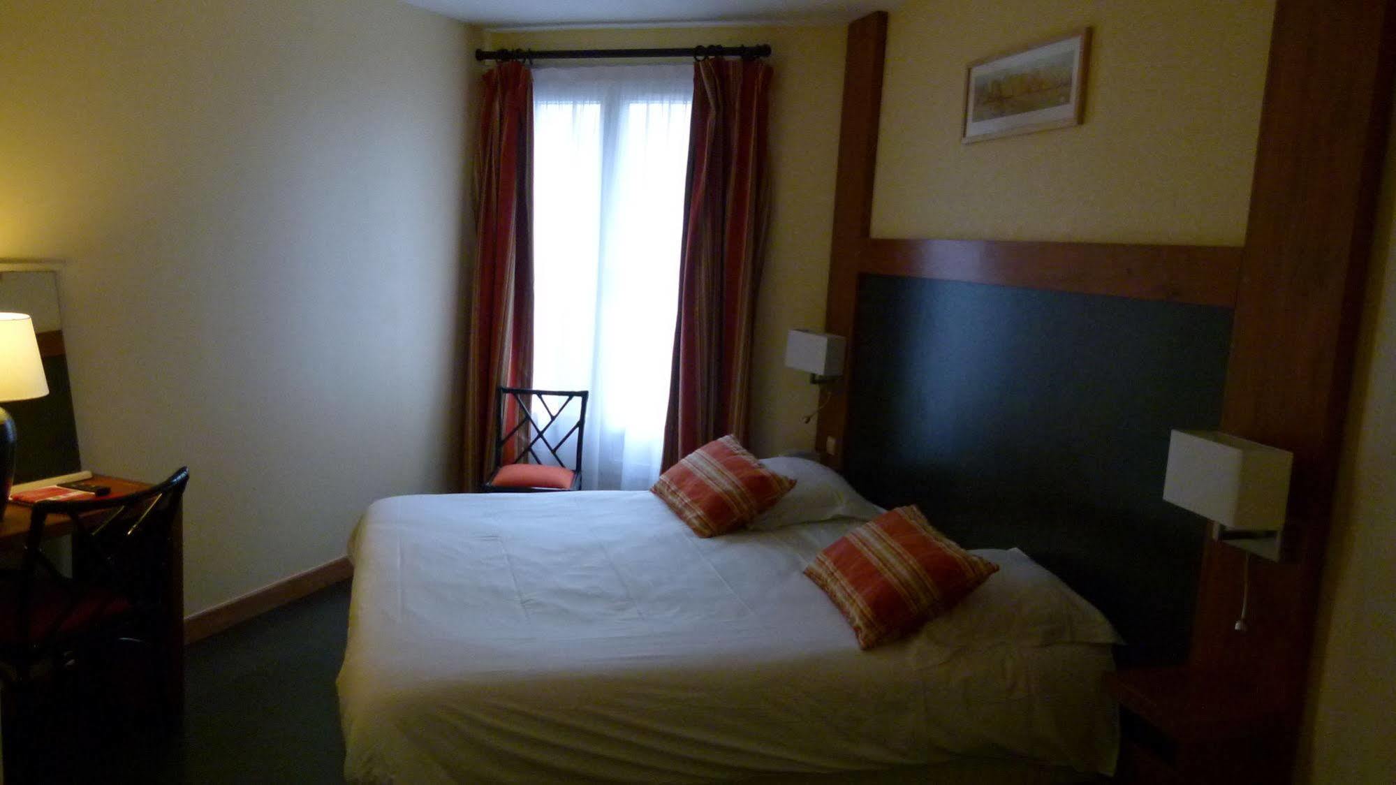 Hotel De L'Orme, Akena Эврё Экстерьер фото